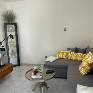 Vida Real Estate Appartement